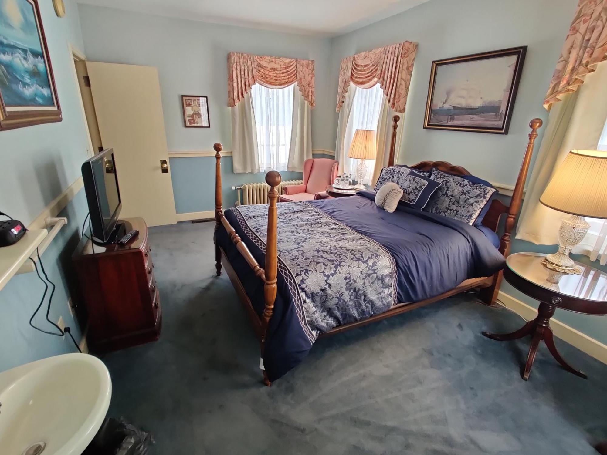 Montague Inn Bed & Breakfast Saginaw Exterior photo