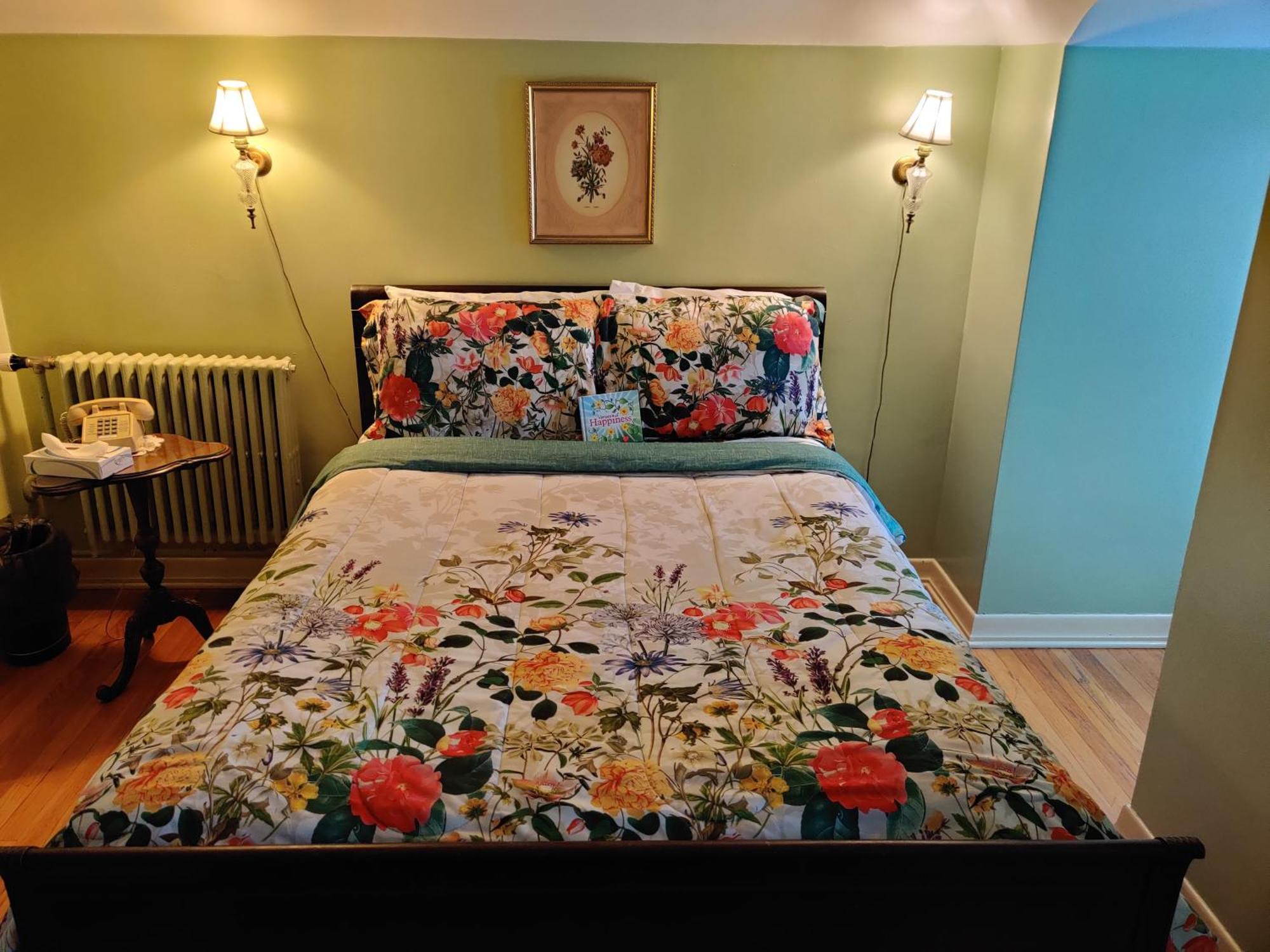 Montague Inn Bed & Breakfast Saginaw Exterior photo