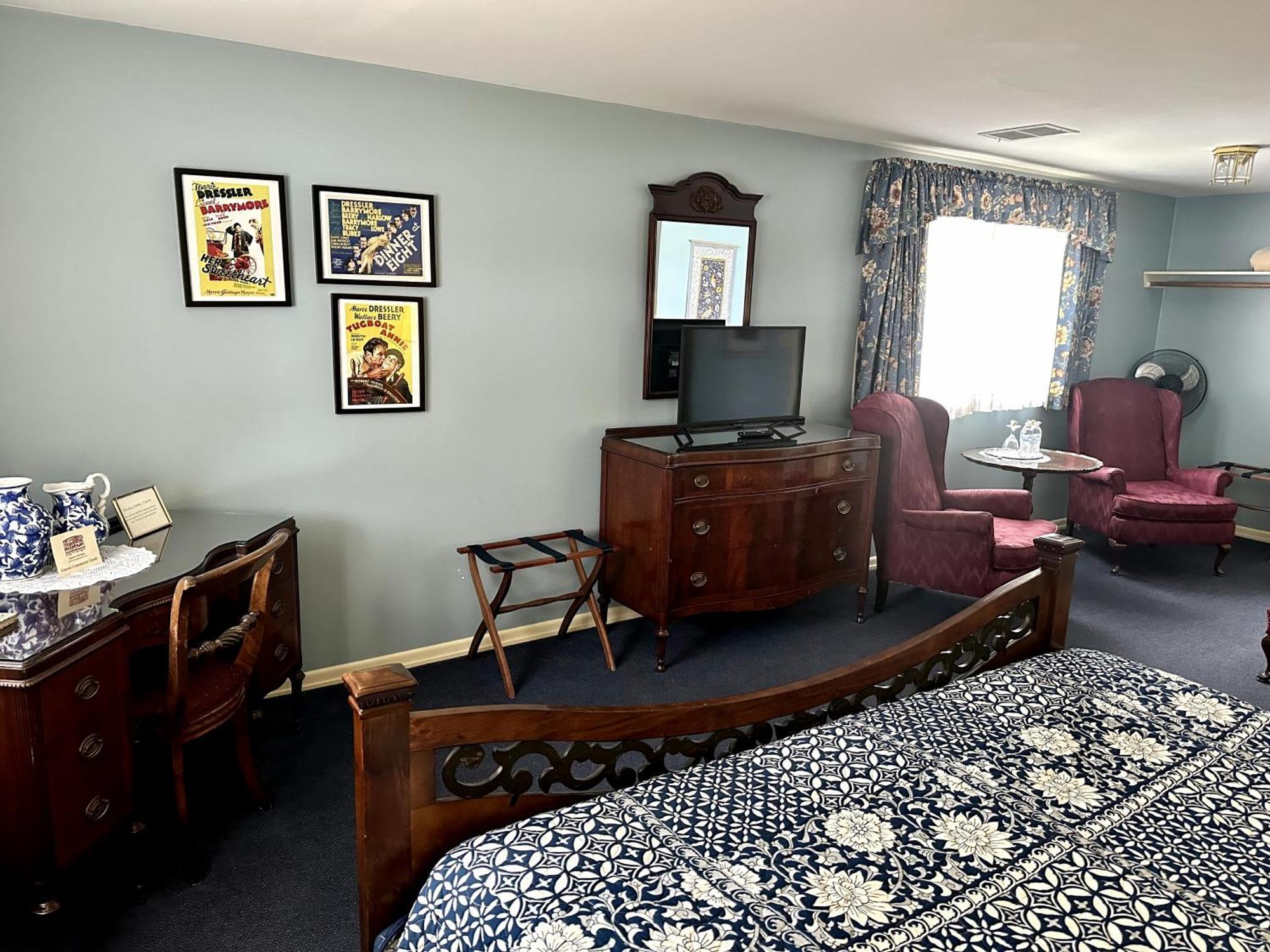 Montague Inn Bed & Breakfast Saginaw Exterior photo